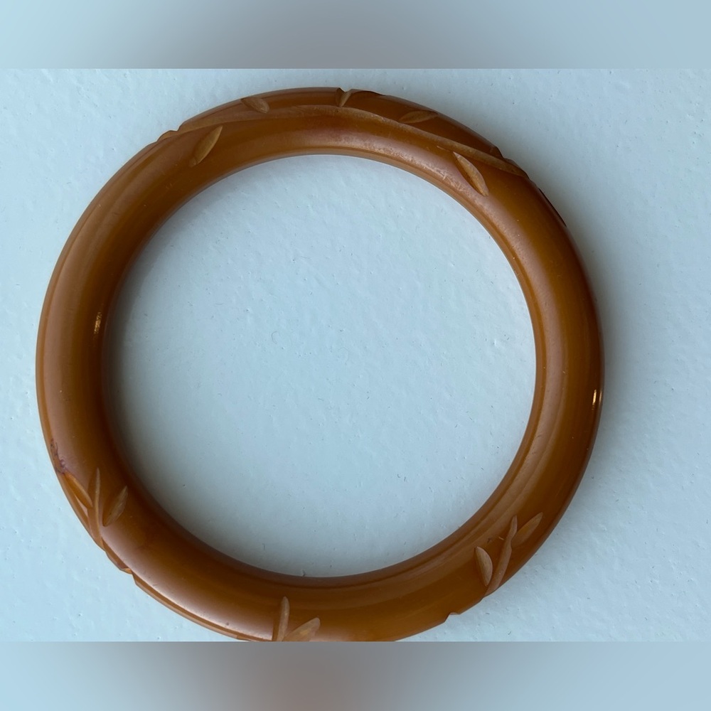 Carved Bangle - Picture 3 of 4